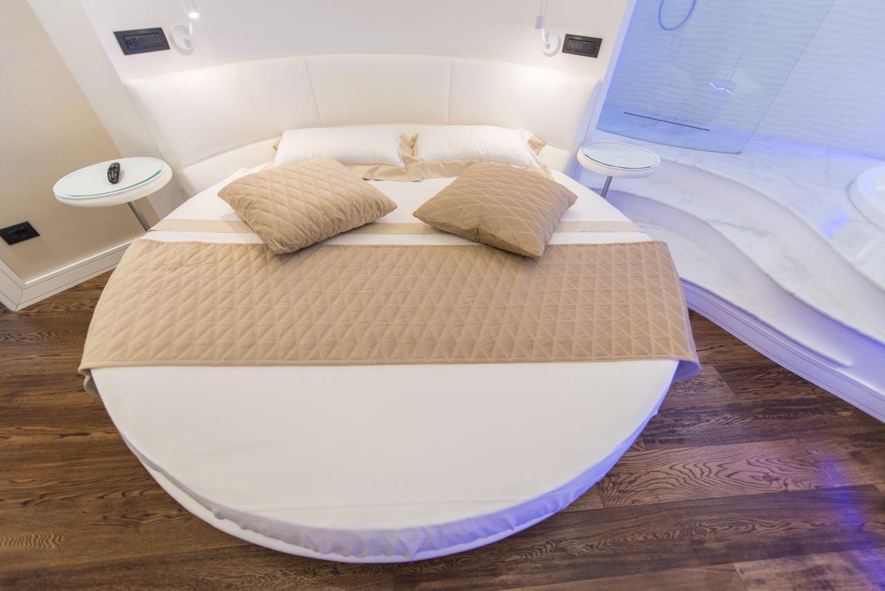 Lux Suites In Roma Bagian luar foto