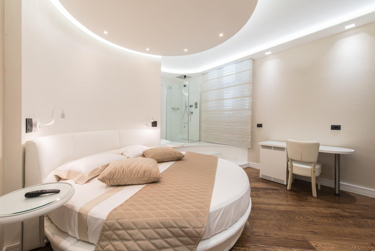 Lux Suites In Roma Bagian luar foto